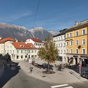  Apartment Huge In Awesome Location With Parking